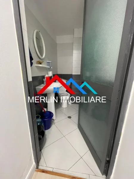 Tirane, shitet ambjent biznesi Kati 0, 32 m² 93.000 € (Xhemal Tafaj) SELVIA