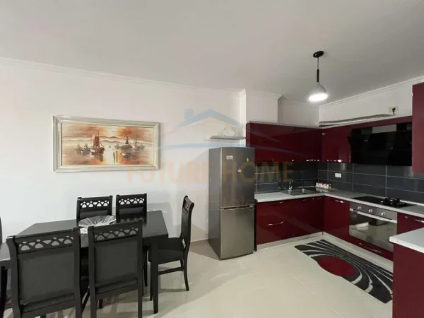 Tirane, jepet me qera apartament 2+1+Aneks Kati 6, 90 m² 450 € (Unaza e Re)