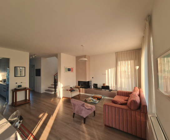 Tirane, jepet me qera Vile 3+1+Ballkon Kati 0, 256 m² 3.000 € (Tuscany Villas)