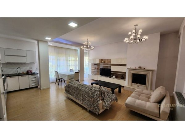 Tirane, jepet me qera apartament 3+1+Aneks+Ballkon Kati 2, 128 m² 950 € (Rr.Him Kolli Tirana, Albania)