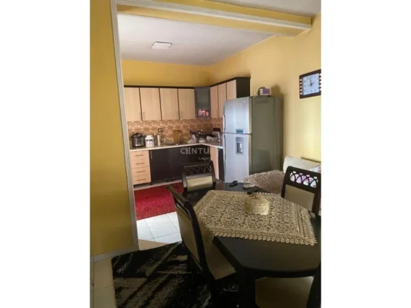 Tirane, shes Vile 3 Katshe Kati 3, 600 m² 550.000 € (LINZE)