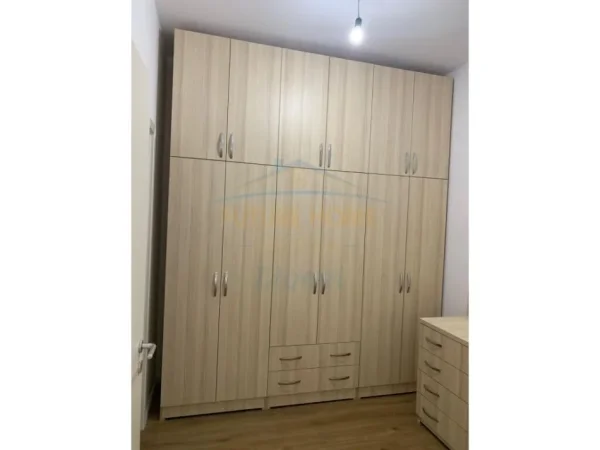 Tirane, jepet me qera apartament 2+1+Aneks Kati 3, 87 m² 500 € (Ali Demi)