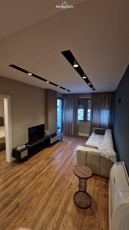 Tirane, jepet me qera apartament 2+1 Kati 5, 95 m² 500 € (yzberisht)