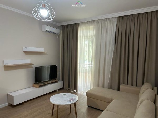Tirane, jepet me qera apartament 1+1+Ballkon Kati 2, 65 m² 500 € (Liqeni i Thate)