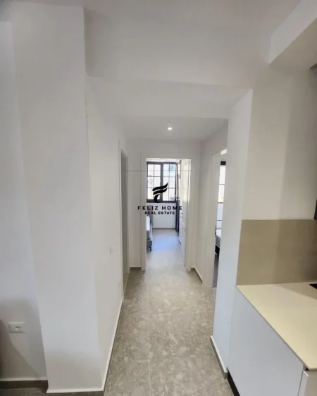 Tirane, jepet me qera apartament 2+1 Kati 3, 74 m² 1.000 € (BLLOKU)