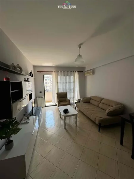 Tirane, jepet me qera apartament 2+1 Kati 7, 107 m² 750 € (komuna e parisit)