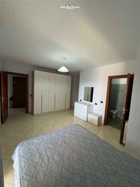 Tirane, jepet me qera apartament 2+1 Kati 7, 107 m² 750 € (komuna e parisit)