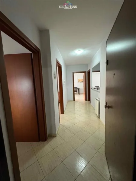 Tirane, jepet me qera apartament 2+1 Kati 7, 107 m² 750 € (komuna e parisit)