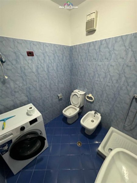 Tirane, jepet me qera apartament 2+1 Kati 7, 107 m² 750 € (komuna e parisit)