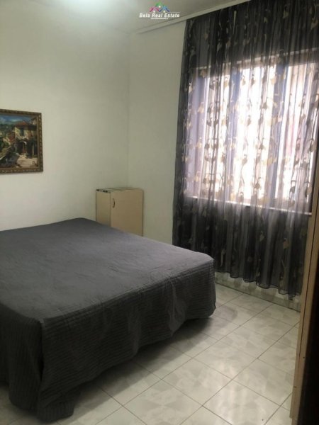 Tirane, jepet me qera apartament 2+1 Kati 2, 70 m² 300 € (rruga e dibres)