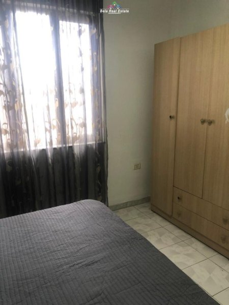 Tirane, jepet me qera apartament 2+1 Kati 2, 70 m² 300 € (rruga e dibres)