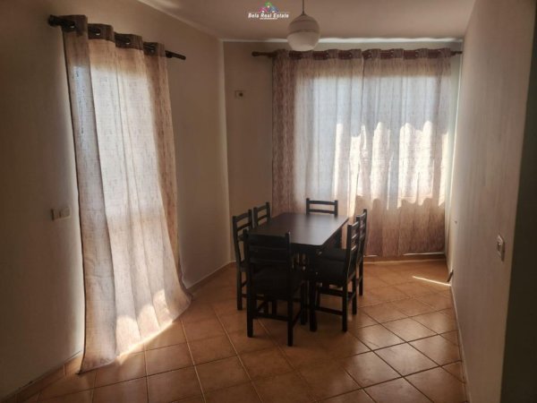 Tirane, jepet me qera apartament 1+1+Ballkon Kati 3, 62 m² 420 € (kinostudio)