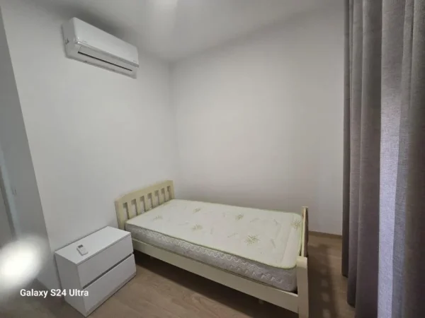Tirane, jepet me qera apartament 2+1 Kati 4, 85 m² 850 € (Kompleksi Delijorgji)