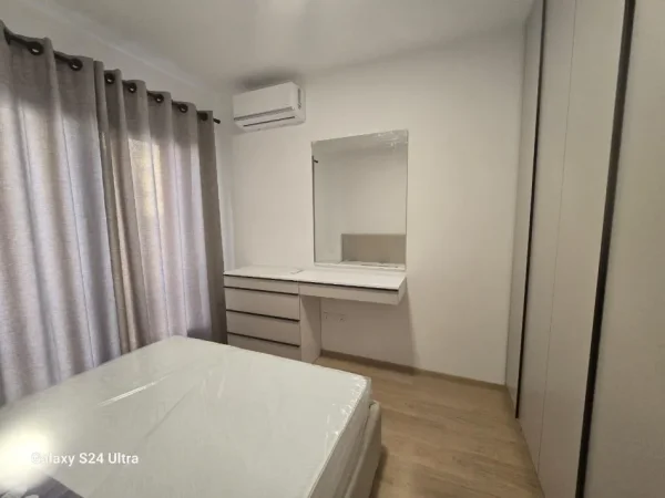 Tirane, jepet me qera apartament 2+1 Kati 4, 85 m² 850 € (Kompleksi Delijorgji)