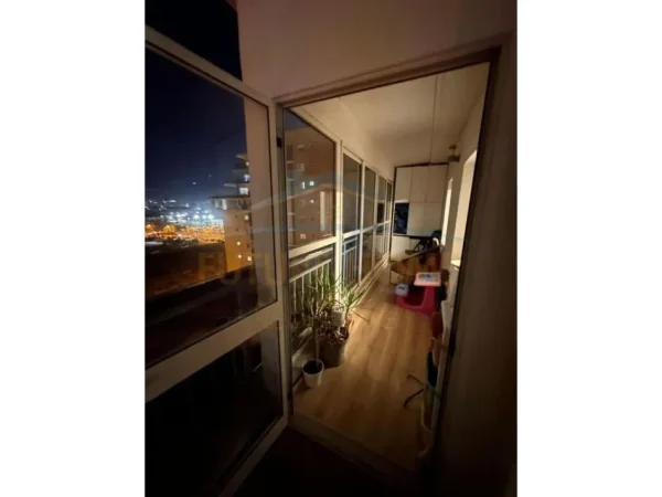 Tirane, shitet apartament 3+1 Kati 9, 156 m² 229.500 € (Ish Fusha e Aviacionit)