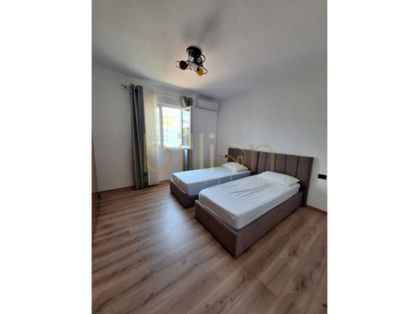 Tirane, jepet me qera shtepi 2+1 Kati 1, 110 m² 800 € (Laprake, Tirana, Albania)