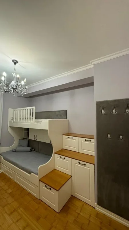 Tirane, jepet me qera apartament 2+1 Kati 8, 115 m² 900 € (Rruga “Asim Vokshi”)