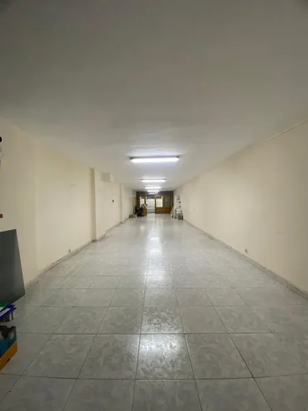 Tirane, shitet ambjent biznesi Kati -1 , 98 m² 110.000 € (Dritan Hoxha)