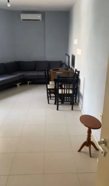 Tirane, jepet me qera apartament 2+1+Ballkon Kati 2, 105 m² 450 € (Astir , Kompleksi Molla Shpk)