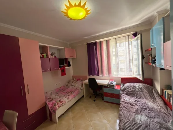Tirane, shitet apartament 2+1 Kati 5, 100 m² 137.000 € (PRANE NELA 6)