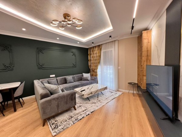 Tirane, jepet me qera apartament 2+1 Kati 7, 100 m² 1.300 € (Kopshti Botanik)