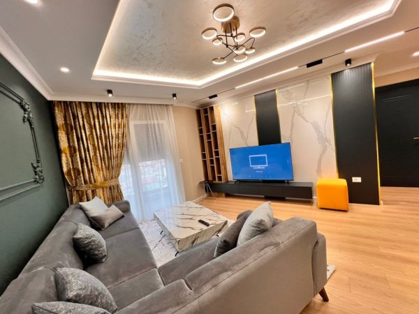 Tirane, jepet me qera apartament 2+1 Kati 7, 100 m² 1.300 € (Kopshti Botanik)