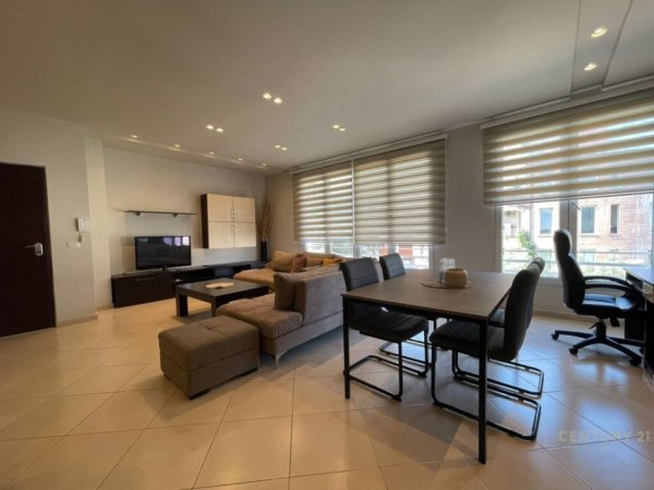 Tirane, jepet me qera apartament 2+1+Aneks+Ballkon Kati 4, 95 m² 800 € (Rezidenca Kodra e Diellit 1 Tirana, Albania)