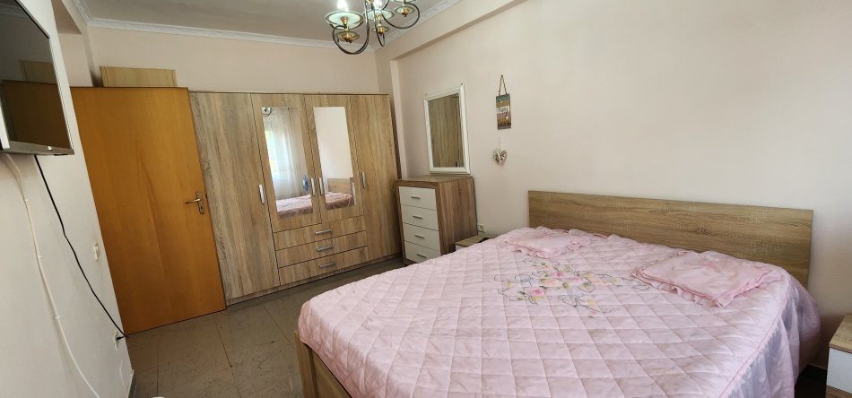 Tirane, jepet me qera 2+1+Aneks+Ballkon Kati 4, 100 m² 700 € (Lidhja)