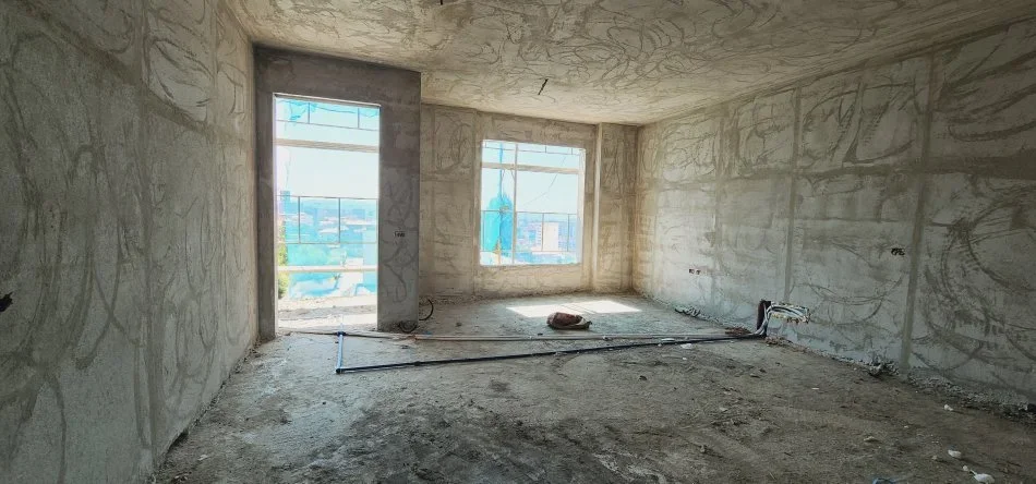 Tirane, shitet apartament 2+1+Ballkon Kati 4, 107 m² 145.000 € (5 Maji)