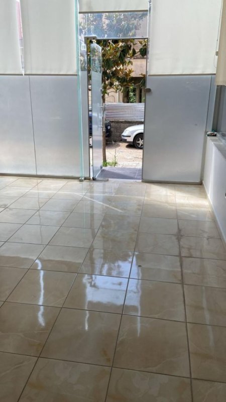 Tirane, jepet me qera Kati 0, 30 m² 290 € (Rruga Mikel Maruli)