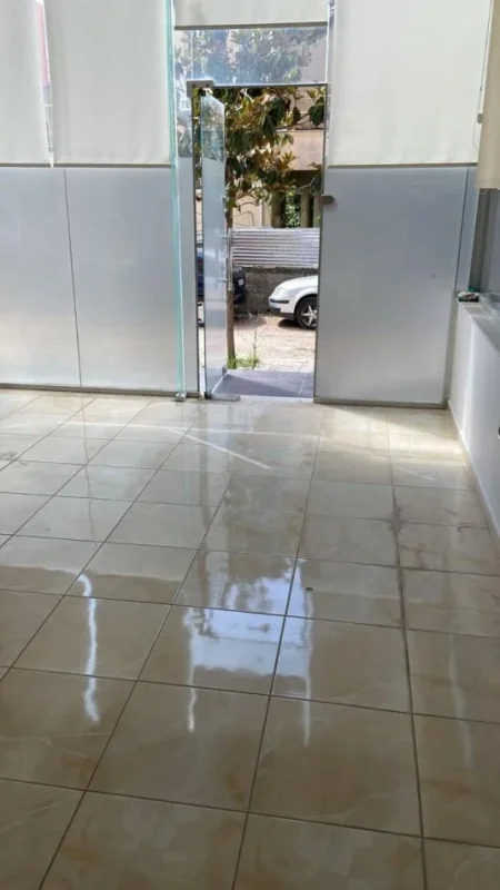 Tirane, jepet me qera Kati 0, 30 m² 290 € (Rruga Mikel Maruli)