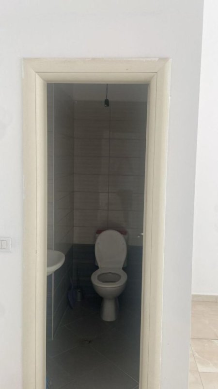 Tirane, jepet me qera Kati 0, 30 m² 290 € (Rruga Mikel Maruli)