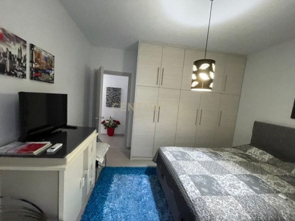 Durres, shitet apartament 2+1+Ballkon Kati 4, 130 m² 120.000 € (Shkemb Kavaje)