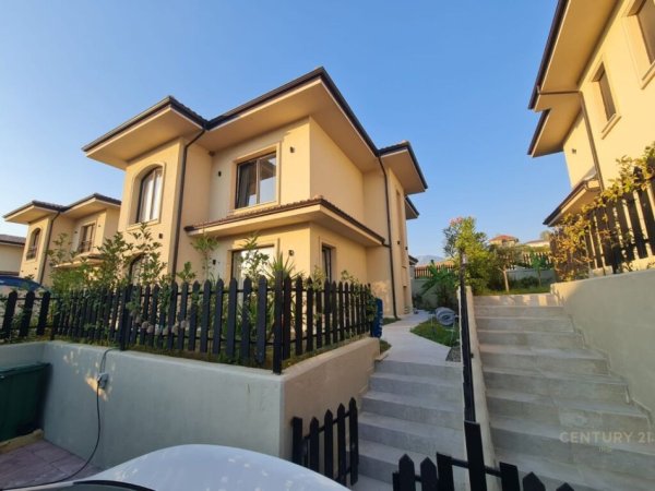 Tirane, jepet me qera Vile 2 Katshe Kati 2, 256 m² 3.000 € (Tuscany Villas Residence)