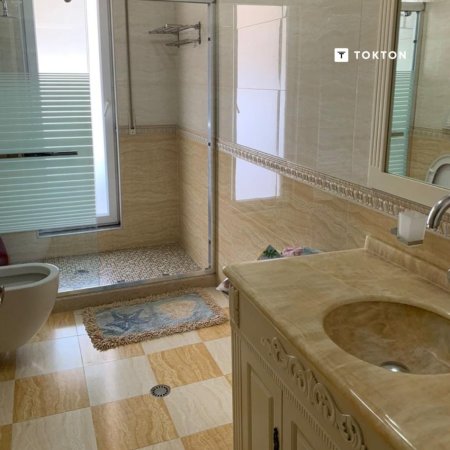 Tirane, jepet me qera 1+1 Kati 6, 80 m² 700 € (myslym shyri)