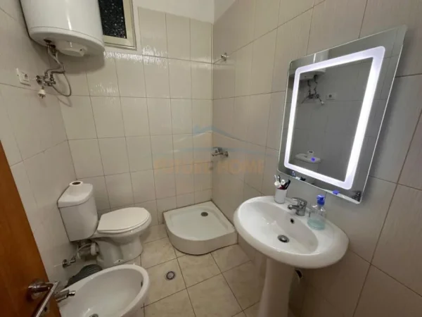 jepet me qera apartament 2+1+Ballkon , 101 m² 600 € (Don Bosko)