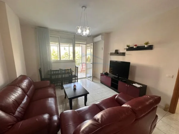 jepet me qera apartament 2+1+Ballkon , 101 m² 600 € (Don Bosko)
