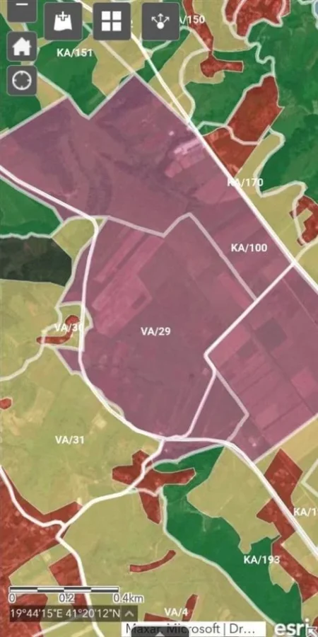 Tirane, shitet toke , 6.250 m² 312.500 € (Yrshek)