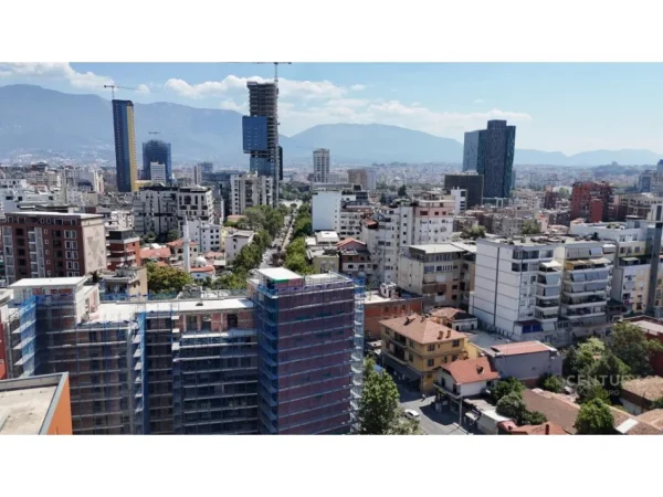 Tirane, shes apartament 1+1+Aneks+Ballkon Kati 3, 80 m² 210.000 € (Galeria Roma)