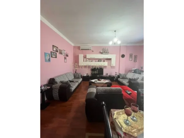 Tirane, shes Vile 3 Katshe Kati 3, 287 m² 350.000 € (CONCORD CENTER)