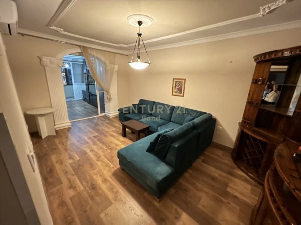 Tirane, shes apartament 3+1+Ballkon , 110 m² 250.000 € (Rr.Margarita Tutulani)