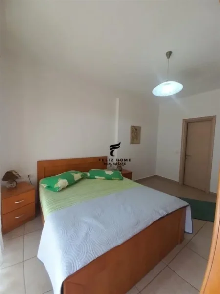 Tirane, jepet me qera apartament 2+1 Kati 7, 110 m² 600 € (SELVIA)