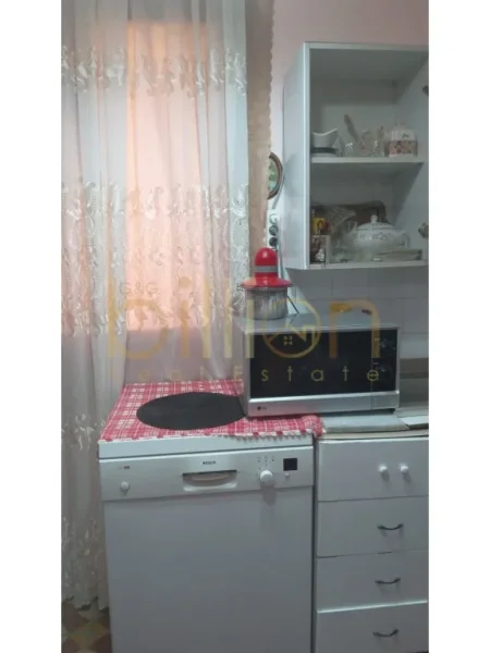 Durres, shitet shtepi 1 Katshe , 156 m² 120.000 € (Rruga Mujo Ulqinaku, Durrës, Albania)