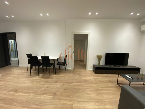 Tirane, shitet apartament 2+1+Ballkon, 110 m² (Tirana Garden Building, ne Rrugen e Kavajes)