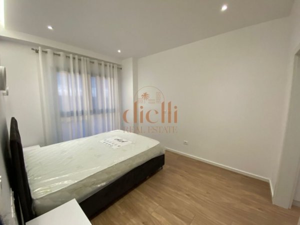Tirane, shitet apartament 2+1+Ballkon, 110 m² (Tirana Garden Building, ne Rrugen e Kavajes)