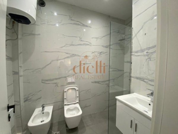 Tirane, shitet apartament 2+1+Ballkon, 110 m² (Tirana Garden Building, ne Rrugen e Kavajes)