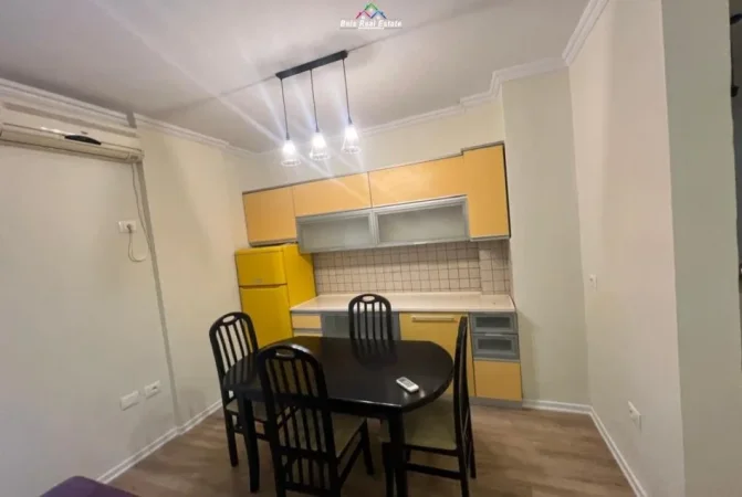 Tirane, jepet me qera apartament 1+1 Kati 6, 72 m² 600 € (Rruga e Kavajes)
