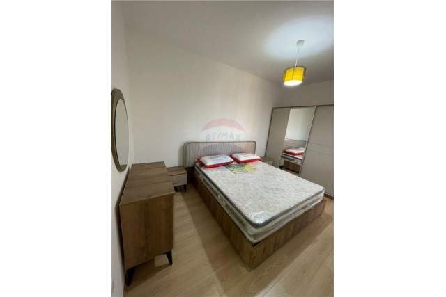 Tirane, jepet me qera apartament 1+1 Kati 4, 71 m² 400 Euro (Rruga e Dibres)