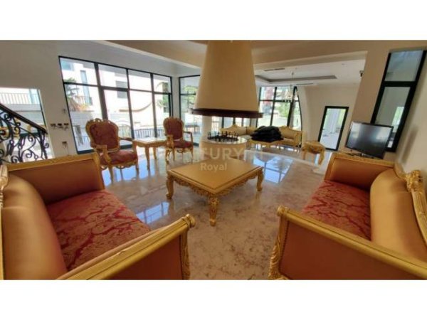 JEPET ME QIRA VILE LUKSOZE PRANE LIQENIT TE TIRANES, Kati 5, 1.166 m²