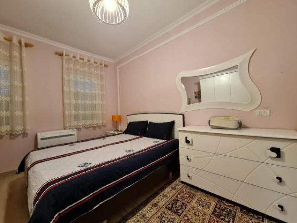 Tirane, jepet me qira apartament 2+1+BLK Kati 5, 85 m² 600 Euro